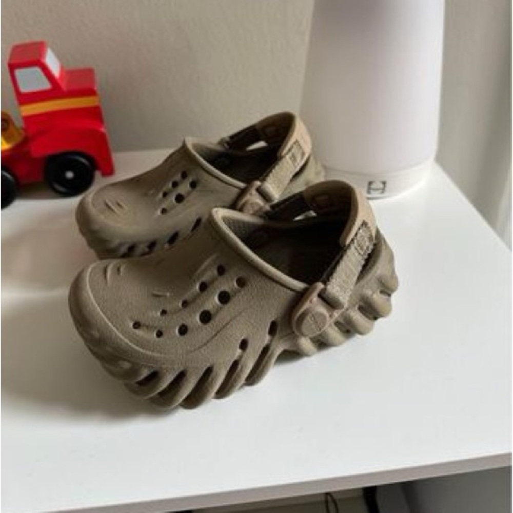 TODDLER ECHO CLOG